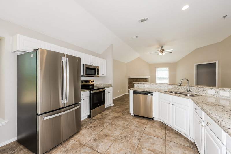 2,175/Mo, 7317 Sierra Way Dallas, TX 75241 Kitchen View