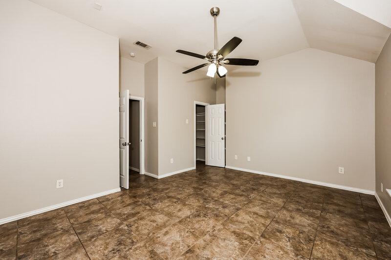 2,175/Mo, 7317 Sierra Way Dallas, TX 75241 Main Bedroom View