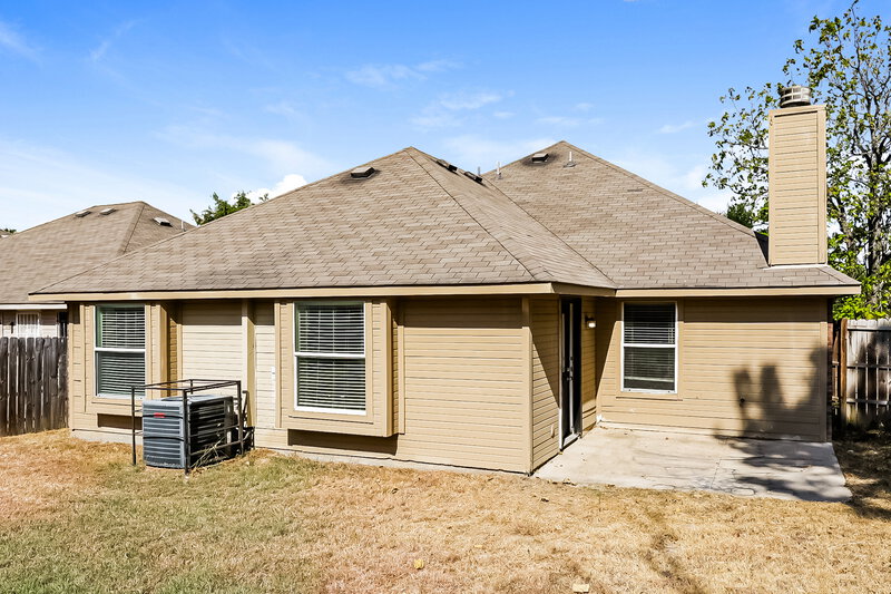 2,175/Mo, 7317 Sierra Way Dallas, TX 75241 Rear View