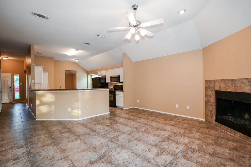 2,525/Mo, 7218 Sierra Way Dallas, TX 75241 Living Room View