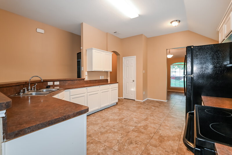 2,525/Mo, 7218 Sierra Way Dallas, TX 75241 Kitchen View