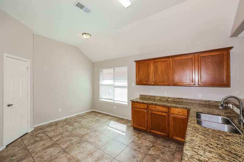 1,945/Mo, 7305 Sierra Way Dallas, TX 75241 Kitchen View 3