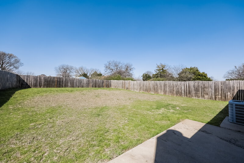 1,945/Mo, 7305 Sierra Way Dallas, TX 75241 Rear View