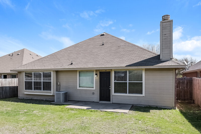 1,945/Mo, 7305 Sierra Way Dallas, TX 75241 Rear View 2