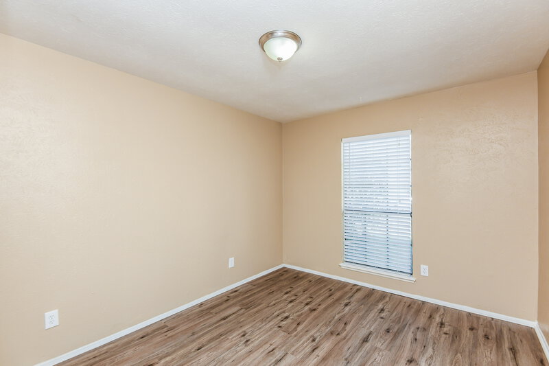 2,080/Mo, 7406 Cloverglen Dr Dallas, TX 75249 Bedroom View