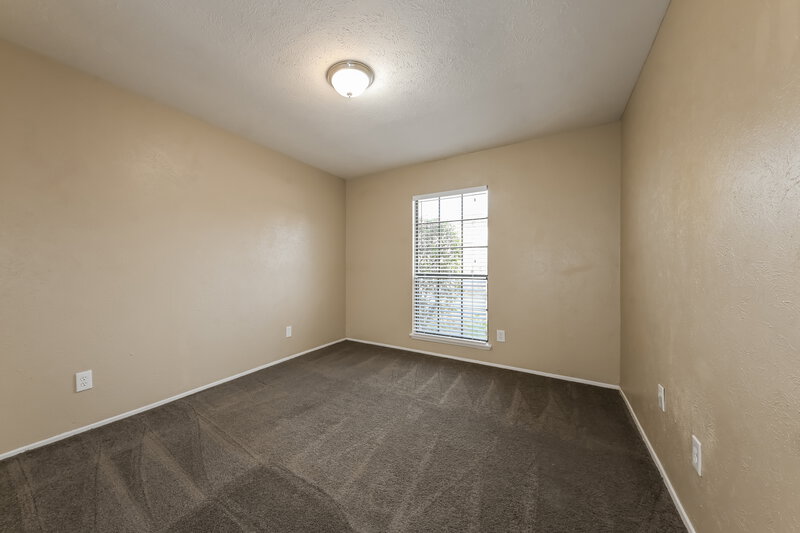 2,080/Mo, 7406 Cloverglen Dr Dallas, TX 75249 Bedroom View 4