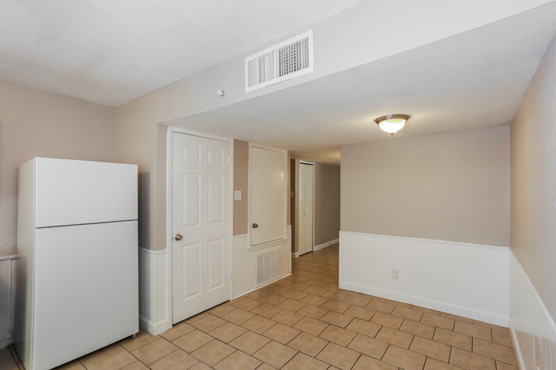 2,170/Mo, 7330 Cloverglen Dr Dallas, TX 75249 Breakfast Nook View