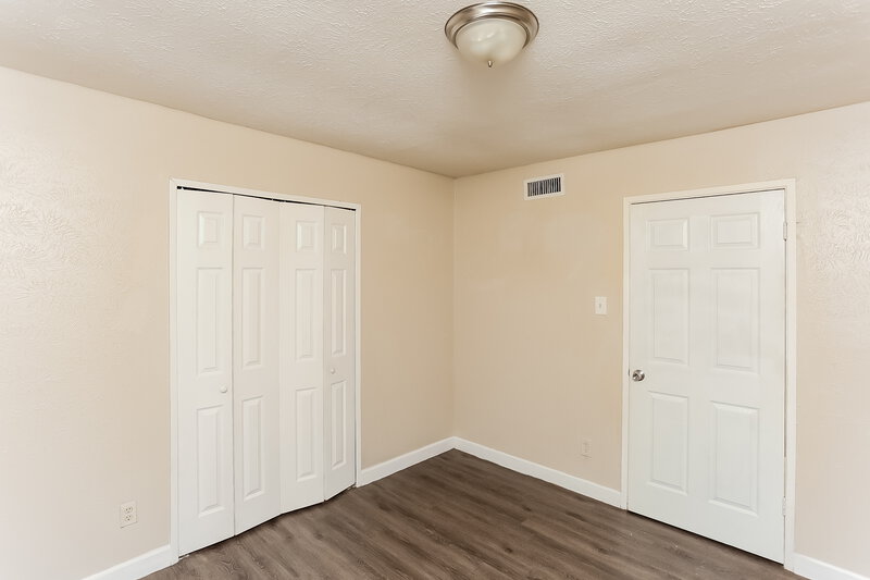 2,170/Mo, 7330 Cloverglen Dr Dallas, TX 75249 Bedroom View 4