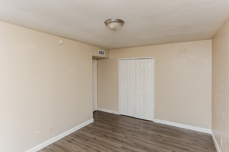 2,170/Mo, 7330 Cloverglen Dr Dallas, TX 75249 Bedroom View 6