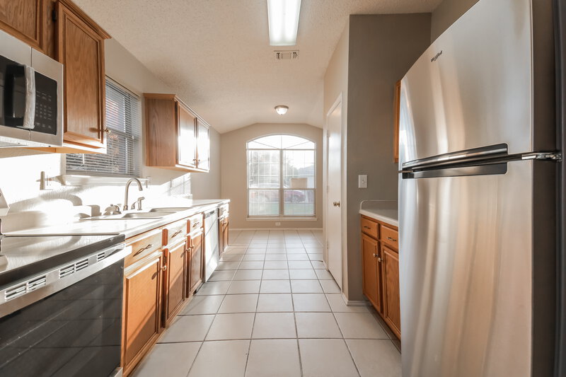 1,875/Mo, 12239 Ortega St Dallas, TX 75253 Kitchen View