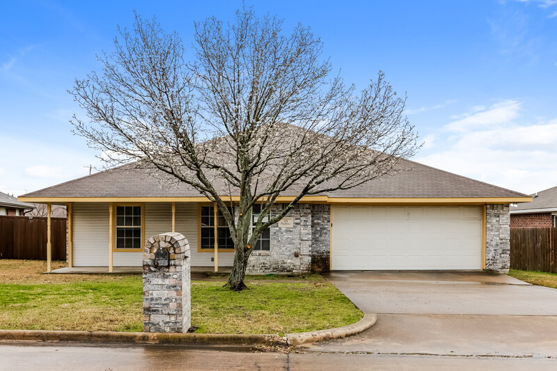 1,970/Mo, 321 Peachtree Lane Princeton, TX 75407 External View