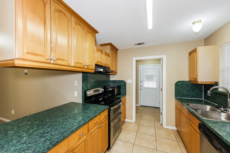 1,970/Mo, 321 Peachtree Lane Princeton, TX 75407 Kitchen View
