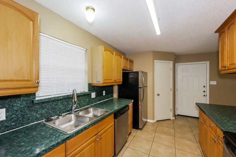 1,970/Mo, 321 Peachtree Lane Princeton, TX 75407 Kitchen View 2