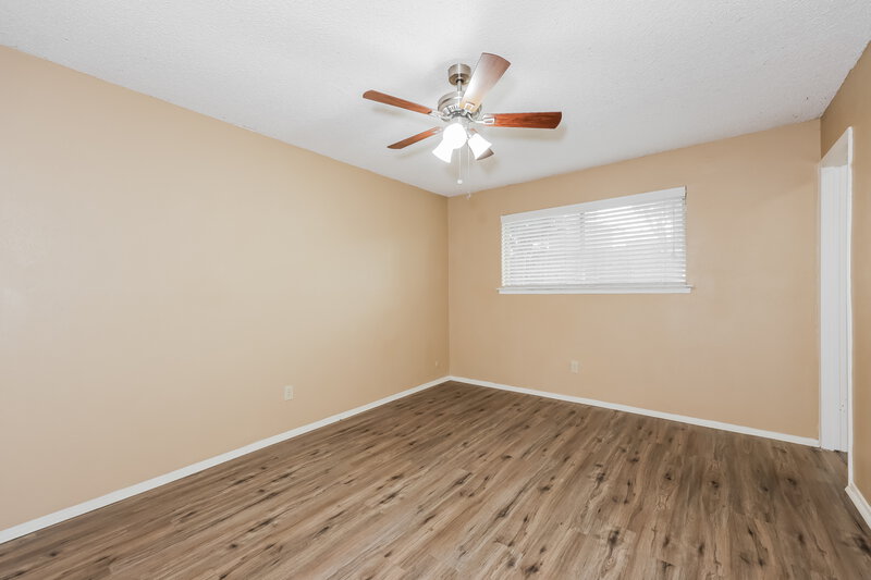 1,965/Mo, 6109 Springwood Dr Arlington, TX 76001 Main Bedroom View