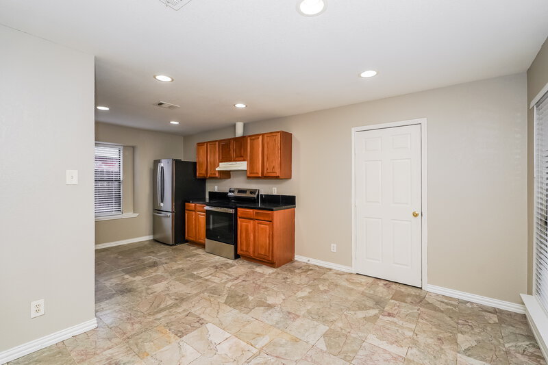 2,295/Mo, 426 Rifleman Trail Arlington, TX 76002 Dining Room View