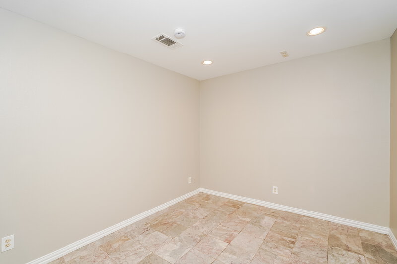 2,295/Mo, 426 Rifleman Trail Arlington, TX 76002 Dining Room View 2