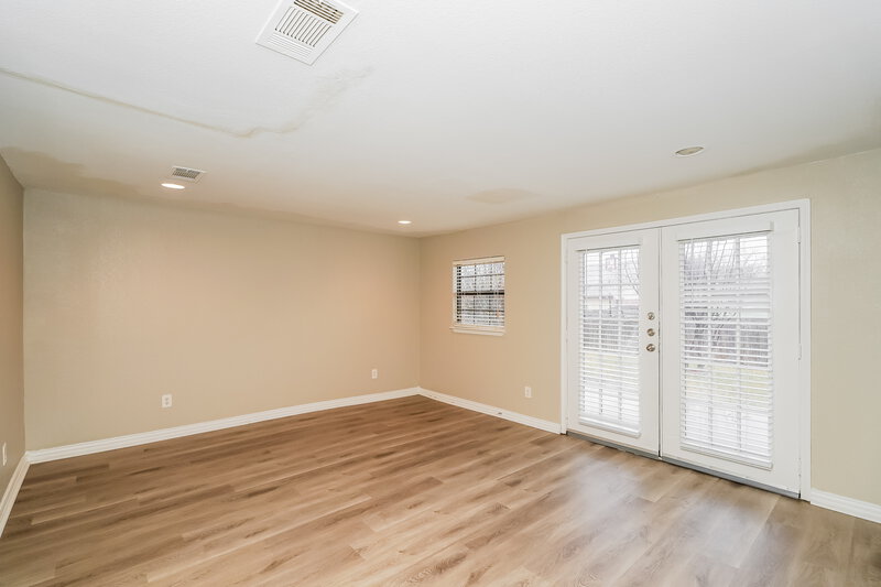 2,295/Mo, 426 Rifleman Trail Arlington, TX 76002 Family Room View