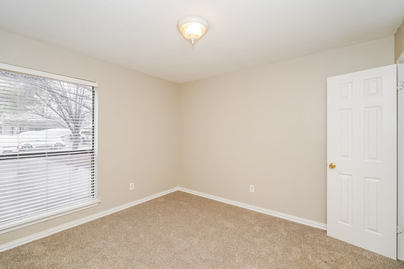 2,295/Mo, 426 Rifleman Trail Arlington, TX 76002 Bedroom View 2