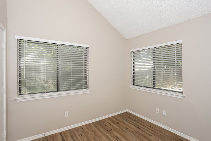 1,885/Mo, 6306 Pilgrim Ln Arlington, TX 76002 Bedroom View 2