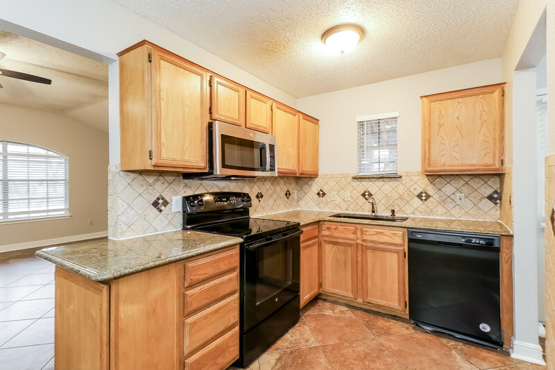 2,195/Mo, 6522 Nellie Dr Arlington, TX 76002 Kitchen View