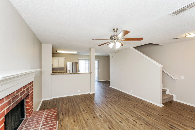 2,255/Mo, 7016 Edmundson Dr Arlington, TX 76002 Dining Room View