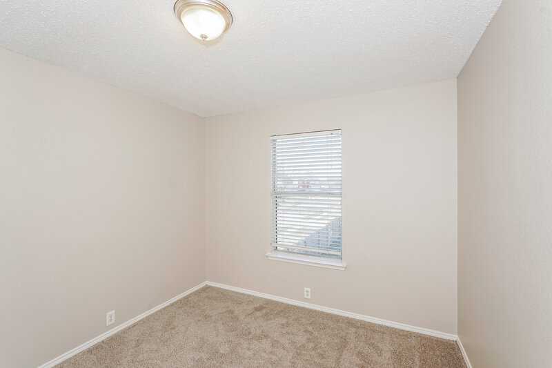 2,255/Mo, 7016 Edmundson Dr Arlington, TX 76002 Bedroom View