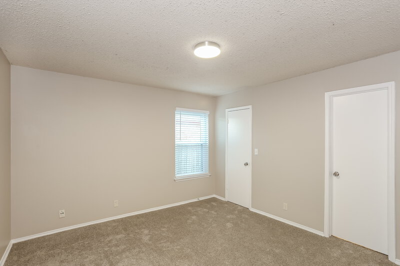 1,870/Mo, 6404 Liberty Trail Arlington, TX 76002 Main Bedroom View