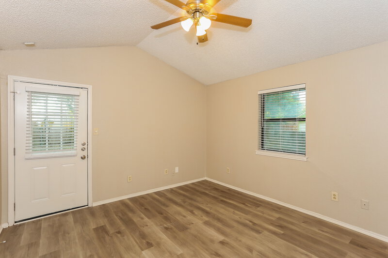 2,155/Mo, 6217 Gettysburg Dr Arlington, TX 76002 Main Bedroom View