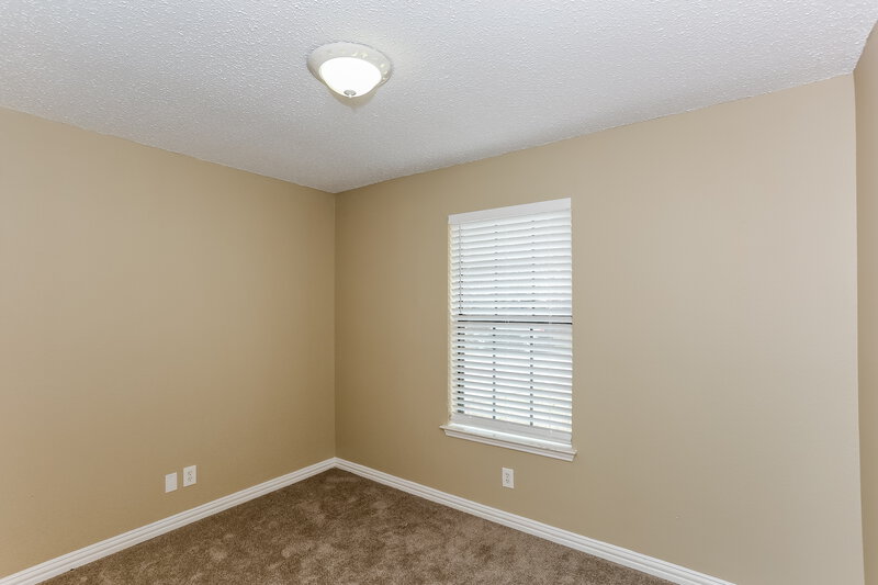 1,950/Mo, 306 Freedom Ln Arlington, TX 76002 Bedroom View 2
