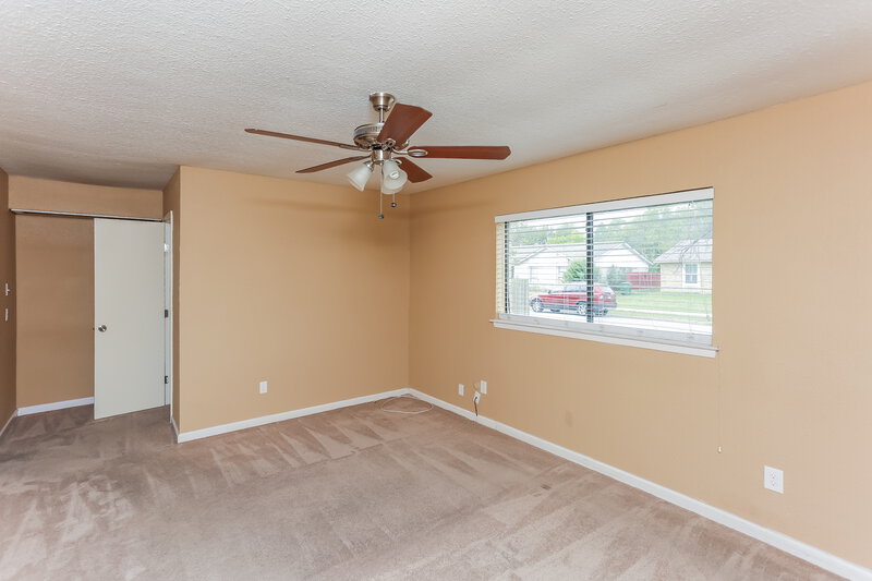2,010/Mo, 1804 Primrose Ln Arlington, TX 76014 Main Bedroom View