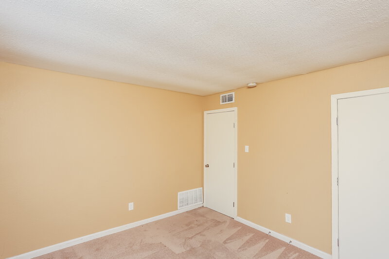 2,010/Mo, 1804 Primrose Ln Arlington, TX 76014 Bedroom View 5