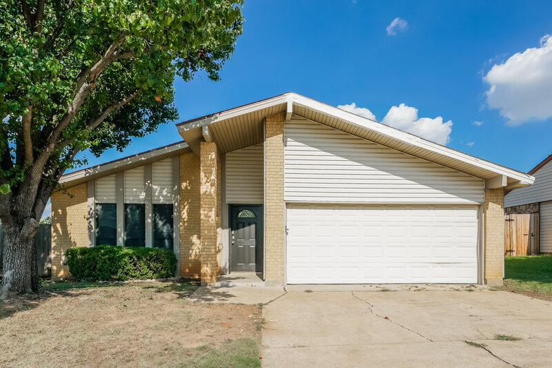 2,130/Mo, 4209 Glen Pines Dr Arlington, TX 76016 External View