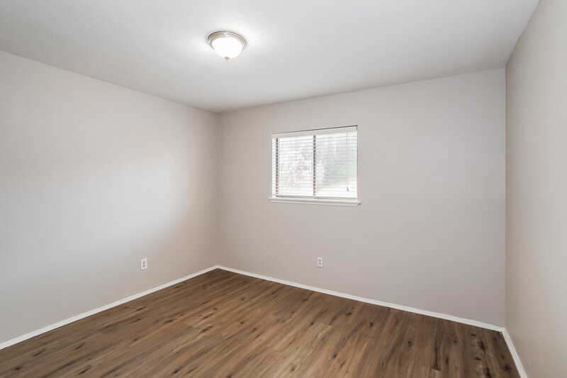 0/Mo, 6502 Forestview Dr Arlington, TX 76016 Bedroom View 2