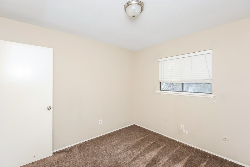0/Mo, 6502 Forestview Dr Arlington, TX 76016 Bedroom View 6