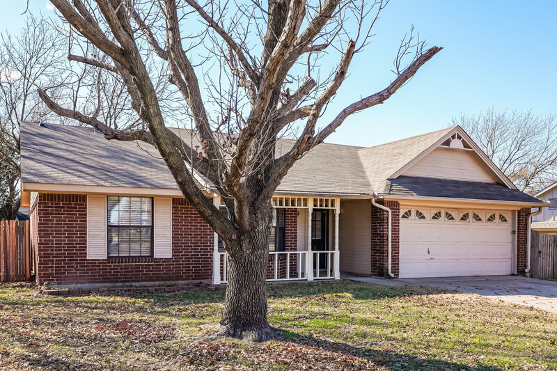 2,180/Mo, 4219 Glen Hollow Circle Arlington, TX 76016 Front View