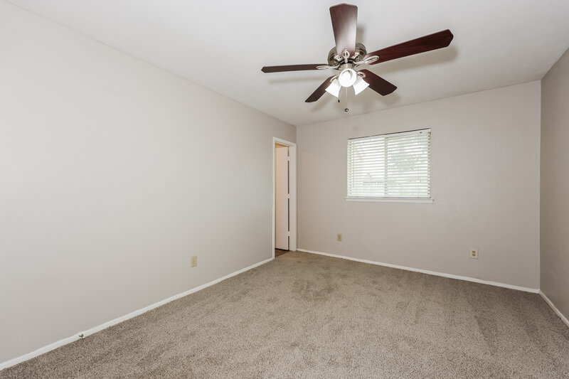 1,915/Mo, 801 Annapolis Dr Arlington, TX 76017 Main Bedroom View 2