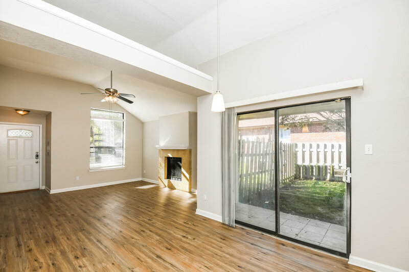 1,970/Mo, 103 Hardin Dr Arlington, TX 76018 Dining Room View 2