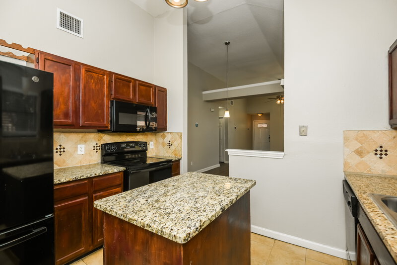 1,970/Mo, 103 Hardin Dr Arlington, TX 76018 Kitchen View 2