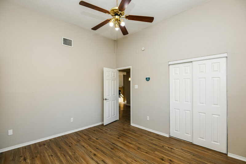 1,970/Mo, 103 Hardin Dr Arlington, TX 76018 Main Bedroom View