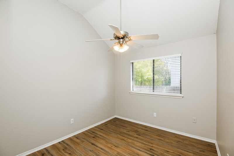 1,970/Mo, 103 Hardin Dr Arlington, TX 76018 Bedroom View