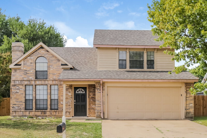 1,935/Mo, 4816 Hollow Tree Dr Arlington, TX 76018 External View