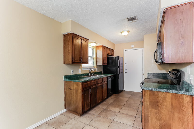 1,815/Mo, 6306 Twin Maple Ct Arlington, TX 76018 Misc View 5
