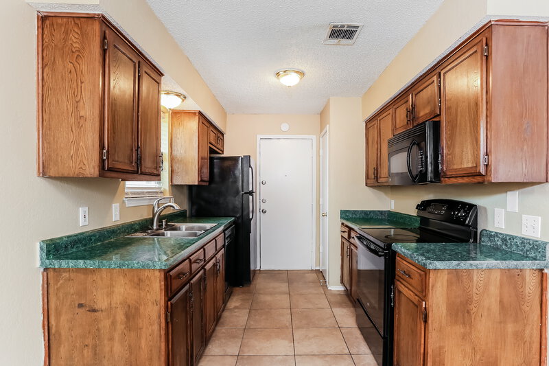 1,815/Mo, 6306 Twin Maple Ct Arlington, TX 76018 Misc View 6