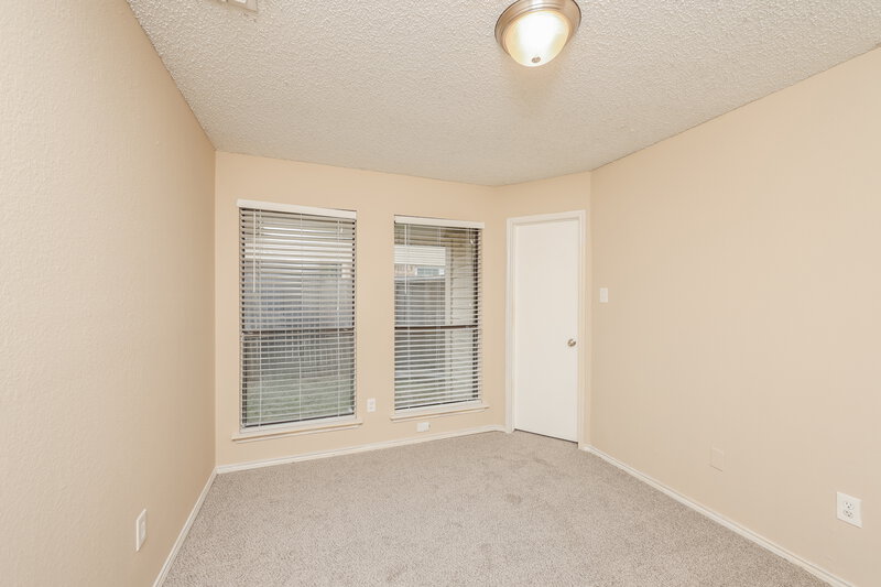 1,990/Mo, 406 Kalmia Dr Arlington, TX 76018 Bedroom View