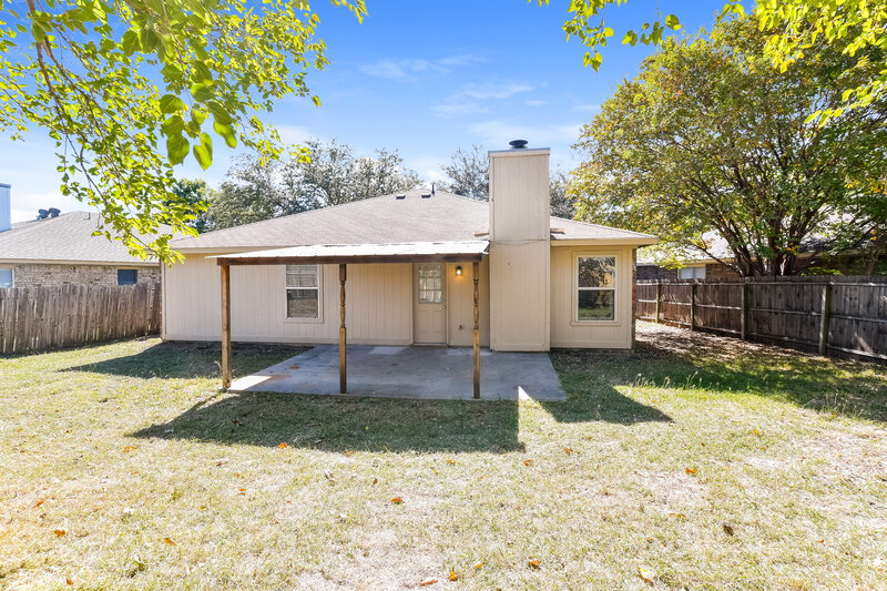 2,035/Mo, 1715 Duster Circle Arlington, TX 76018 Rear View
