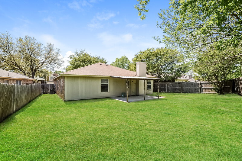 2,035/Mo, 1715 Duster Circle Arlington, TX 76018 Rear View 4