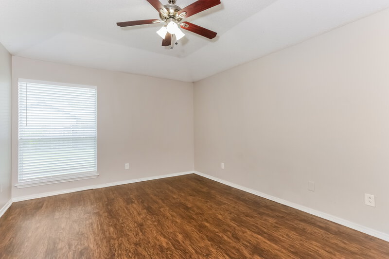 2,280/Mo, 5532 Four Winds Dr Arlington, TX 76018 Main Bedroom View