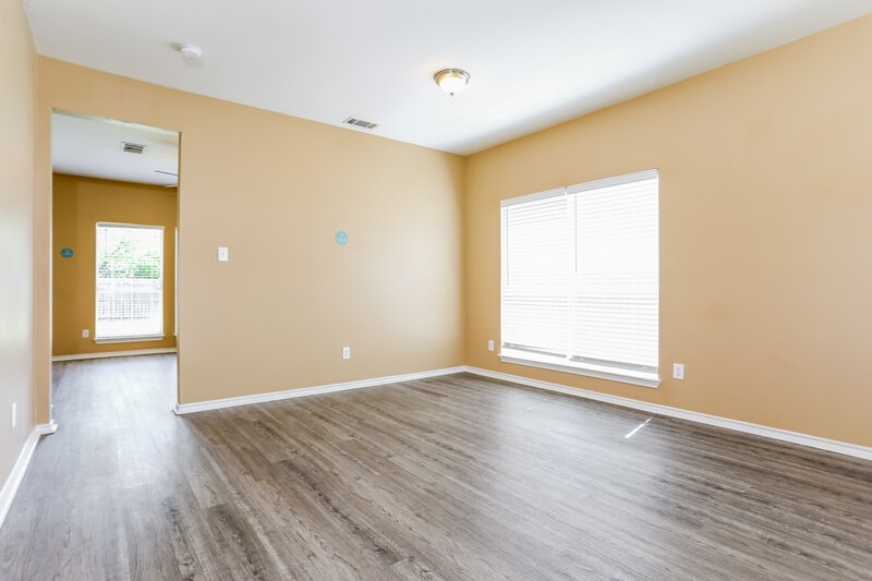 2,630/Mo, 5709 Creekhollow Dr Arlington, TX 76018 Family Room View