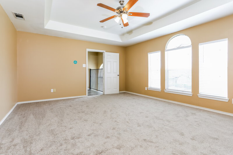 2,630/Mo, 5709 Creekhollow Dr Arlington, TX 76018 Main Bedroom View