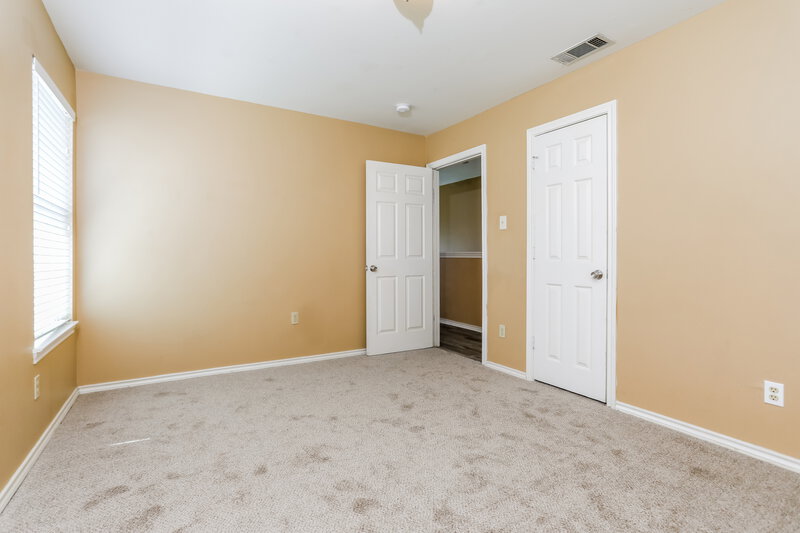 2,630/Mo, 5709 Creekhollow Dr Arlington, TX 76018 Bedroom View 2